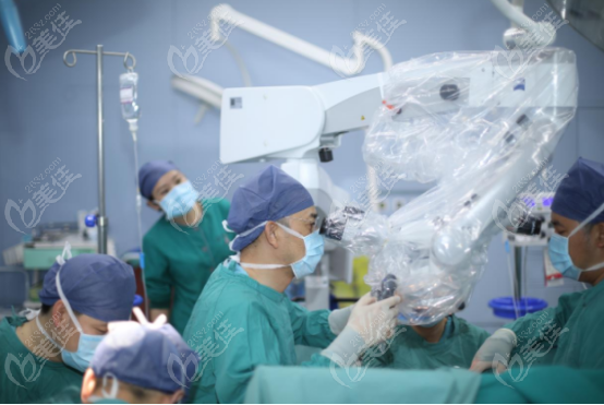 西安国际医学院的变性手术圆了她32岁女变男的梦想