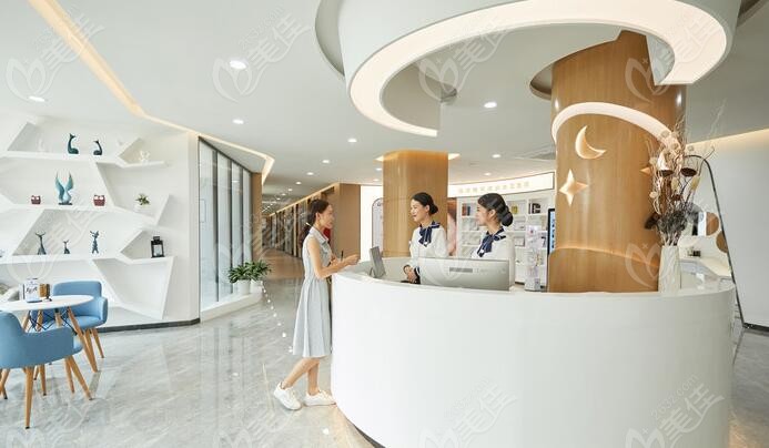 深圳宝城口腔医院可以用医保卡宝城是私立牙科一定比公办医院差吗