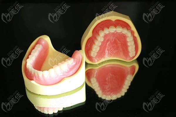 南京活动义齿的价格是多少通过活动义齿的价格看它分为几类