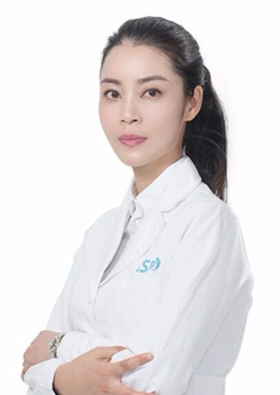 长沙爱思特暑期闭馆活动整形价格表大公开张娇娇和郑颖平做双眼皮超