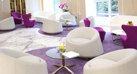 醫(yī)院休息區(qū)