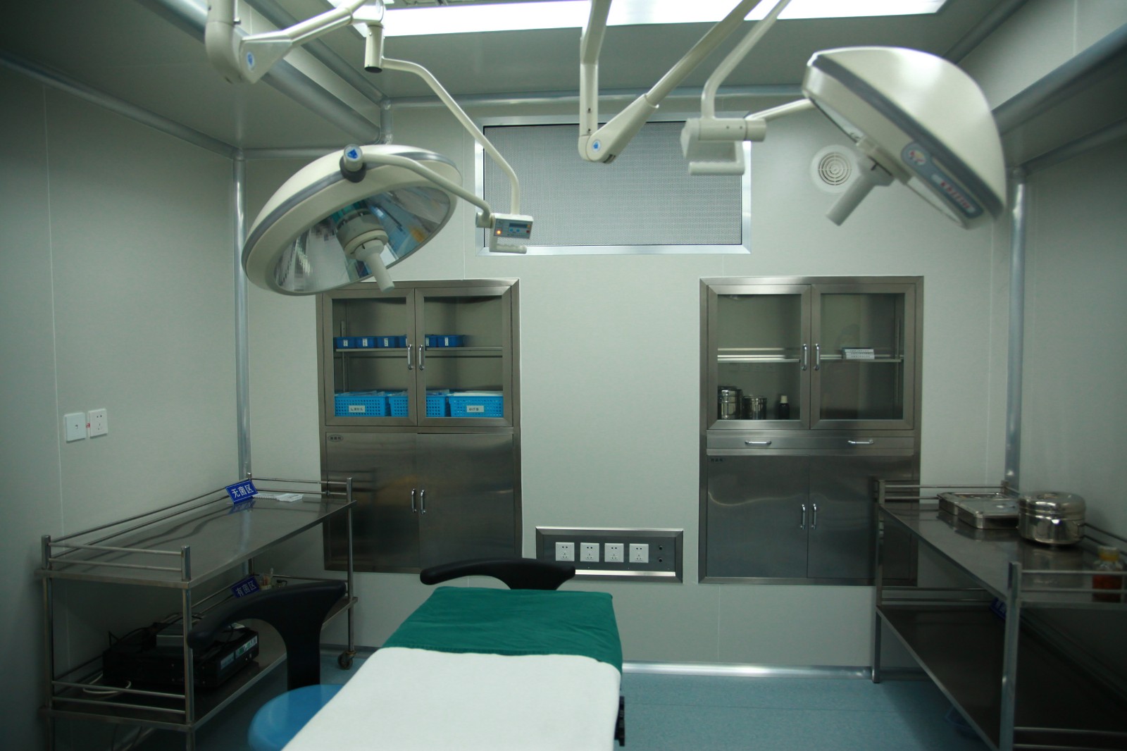 手术室的样子图片