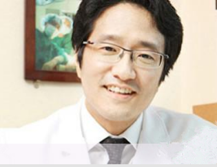 韩国Pomme breast整形外科医院许宣宁