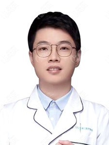 桂林时光医学美容门诊部潘延平 