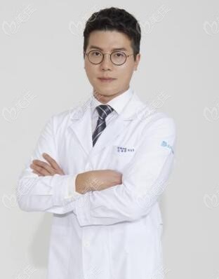 韩国Dr.朵整形外科医院李东勋