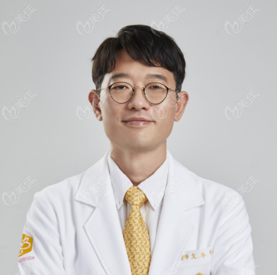 韩国HB整形外科医院吴枓映