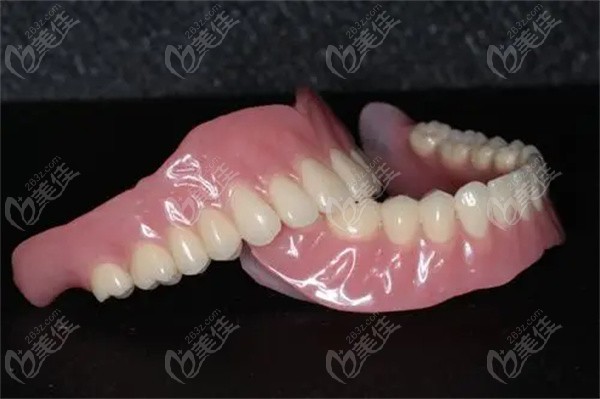 吸附性假牙3