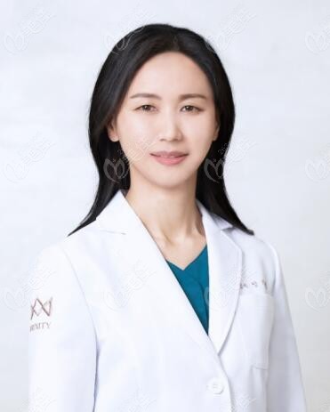韩国特里尼蒂女性私密整形医院杨基烈
