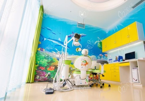 儿童就诊室 (2)