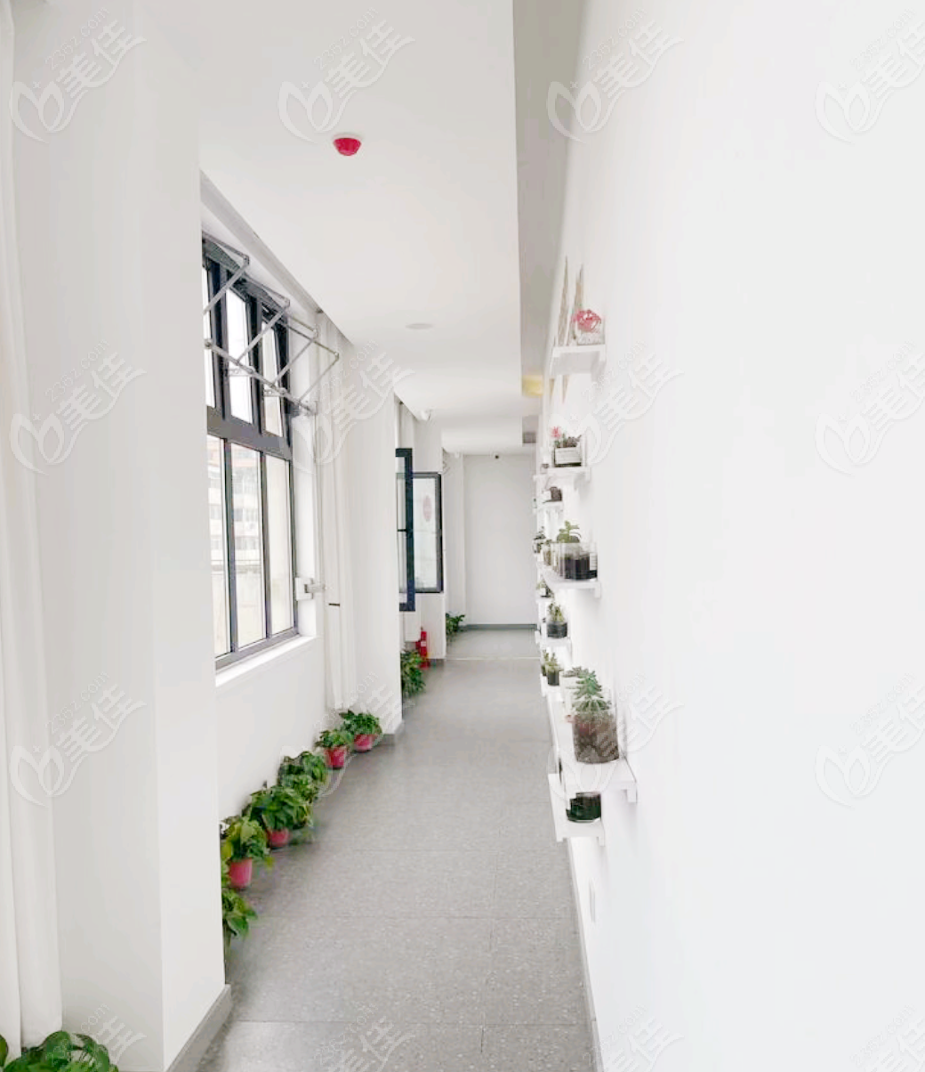 長(zhǎng)治顏可菁醫(yī)療美容過道