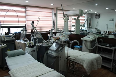 韩国安成烈整形外科手术室