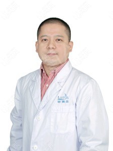 重庆碧莲盛植发医生李兴国