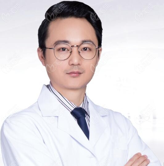 张恩军，南京维多利亚微整形科医生