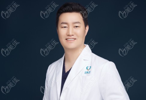 石家莊全博口腔種植醫(yī)生蘇召