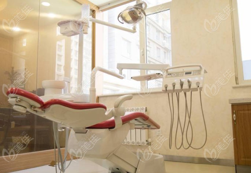 全博口腔室內就診環(huán)境及牙椅