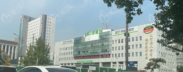 郑州植得口腔医院全烤瓷牙的价格