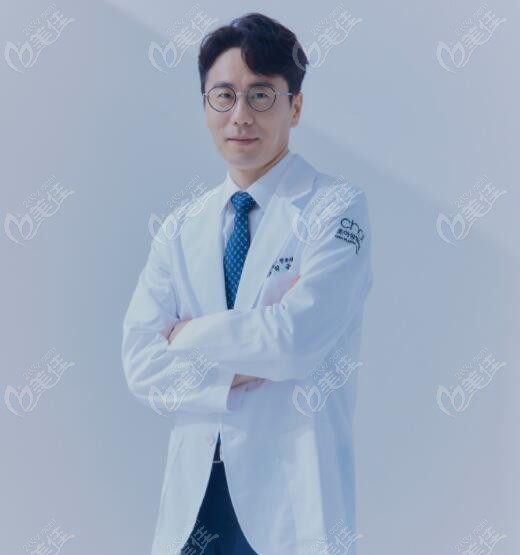 韩国CHOI整形外科医院代表院长崔益均