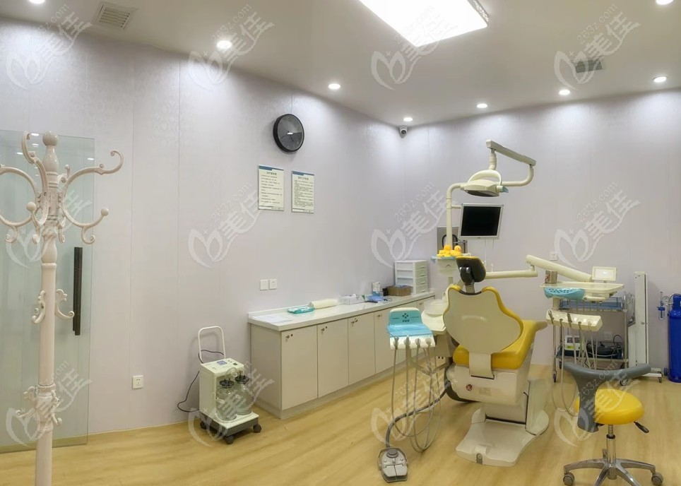 唐山圣泰口腔诊疗室及牙椅