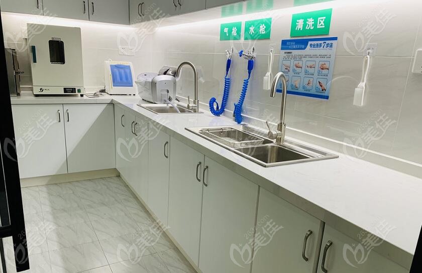 杭州仁可口腔门诊部正规且靠谱1,杭州仁可口腔门诊部资质介绍:杭州