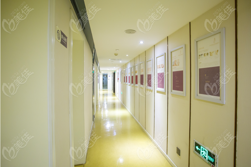 西安绿港医院走廊