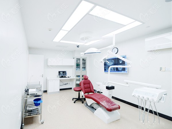牙博士口腔的种植手术室