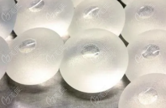 假体隆胸手术