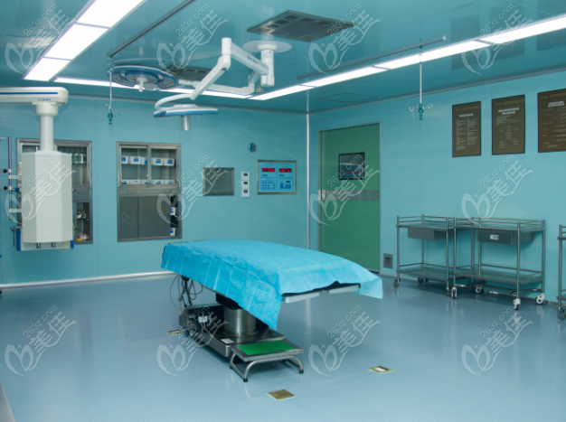 成都艺星整形医院手术室环境图