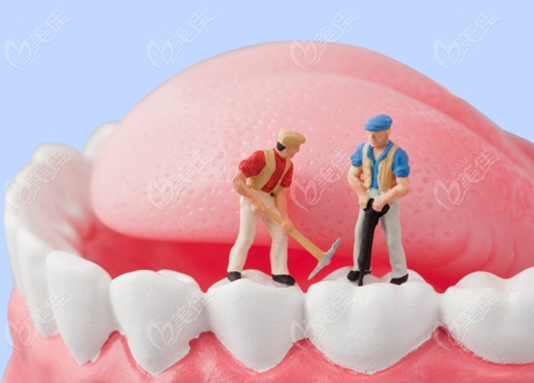 轻微的牙龈萎缩牙齿松动可以做正畸