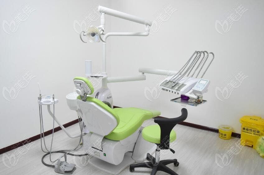 独立的诊室牙椅www.236z.com