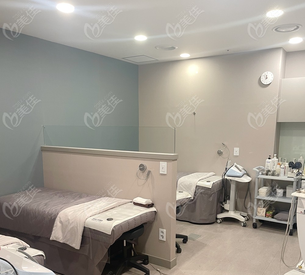 韩国DOCTORS皮肤科治疗室