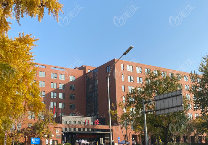 纪柳医生是清华玉泉医院的整形外科医生