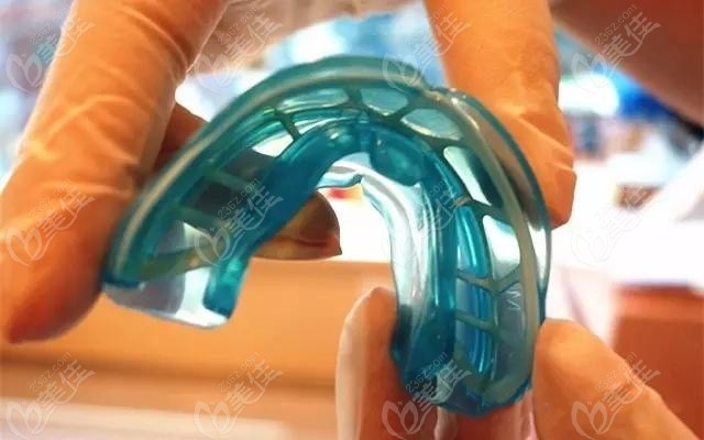 江西省人民医院口腔科对于部分儿牙矫正会采用罗慕改善