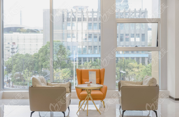 杭州清沐张建文医生耳软骨鼻综合实例展示