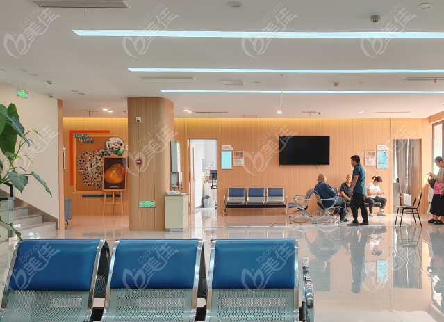 在河北保定新视眼科预约李月平医生斜视手术www.236z.com