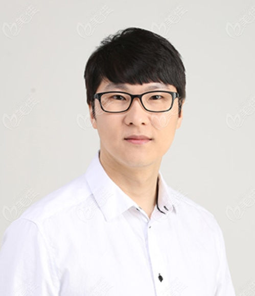 洪成民院長