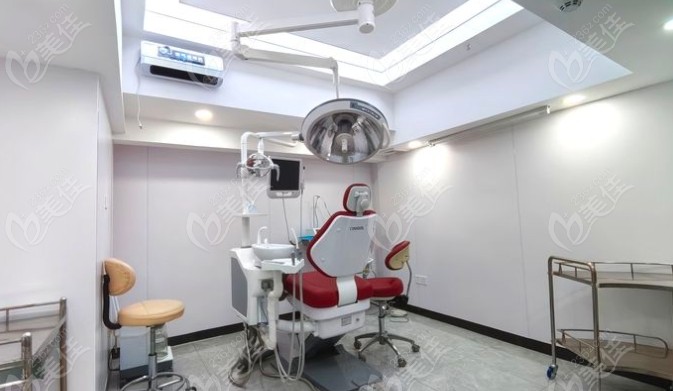 龅牙兔口腔诊疗室 龅牙兔口腔诊疗室