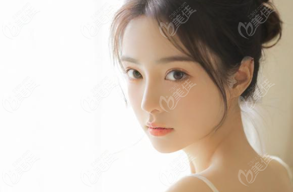 【西安米兰柏羽王君如】专攻眼部整形:擅长双眼皮初眼塑造与修复,网友:直接救大命   美佳网