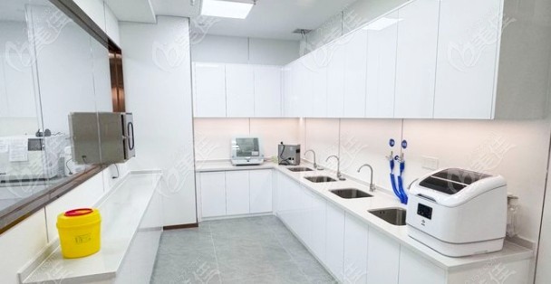 温州好牙医口腔门诊部消毒室