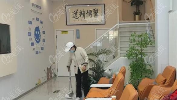 北京莱希口腔科室设置与诊疗项目