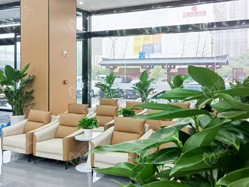 洛阳中诺口腔医院学生矫正价格表