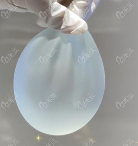 夢縈假體真假怎么分