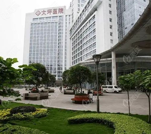 重庆大坪医院叶剑还做手术吗