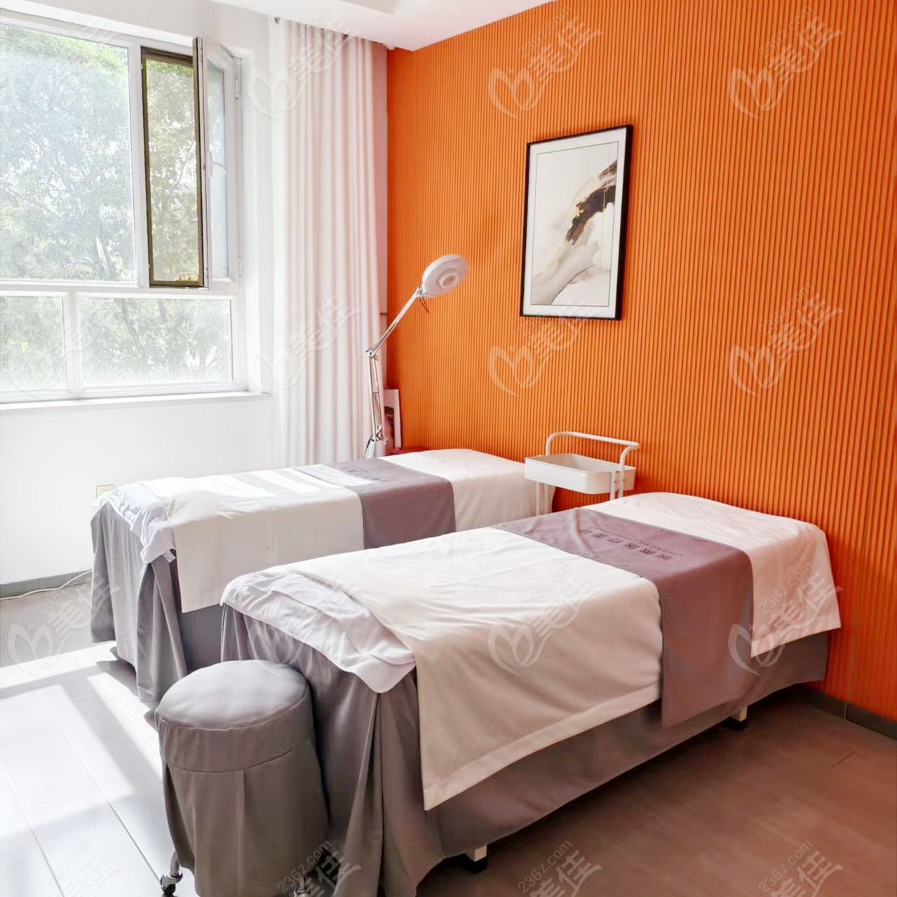 甘肃酒泉领傲医疗美容诊所治疗室