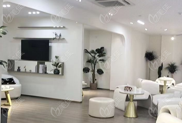 刘先笙医疗美容医生哪个好？医生团队与技术优势