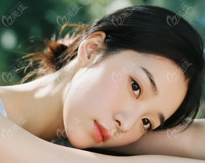 武漢仁愛時光去眼袋手術(shù)價格大揭秘