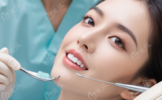 武大口腔醫(yī)院種植牙醫(yī)生排名