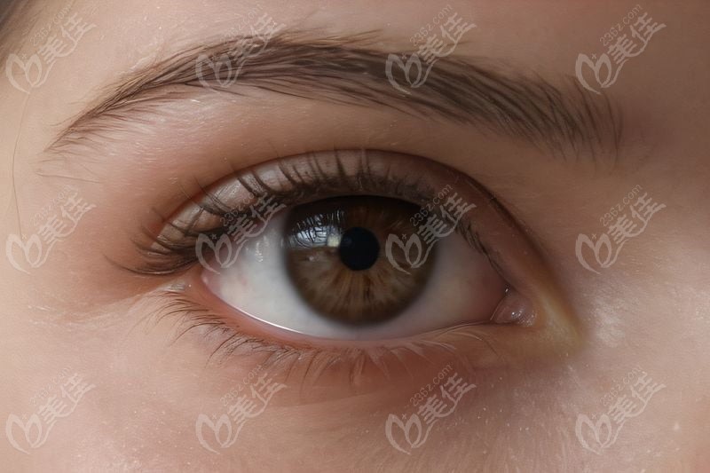 四、贵阳晶朗眼科医院:AI快速验配+试戴可能会,时间紧张的家长比较爱