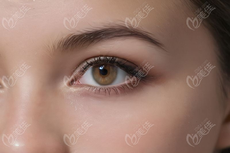 三、浙二眼科全飞秒手术收费参考：与半飞秒及其他术式对比