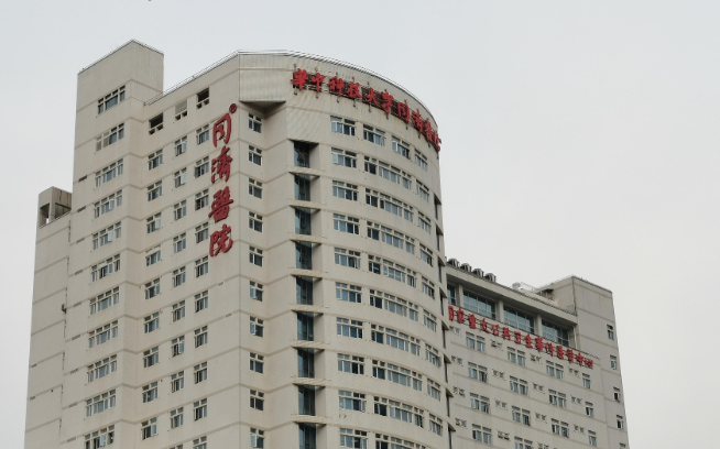 武汉同济医院腹壁整形哪个医生好