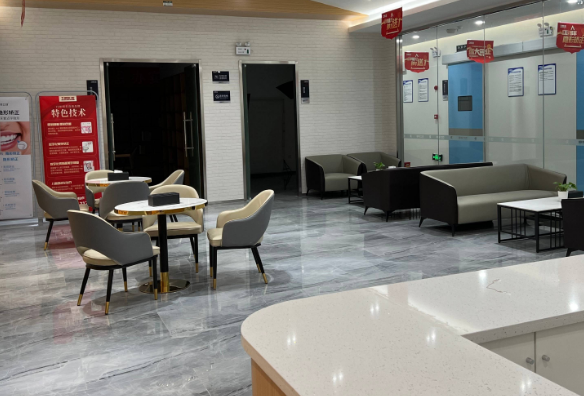 岳陽(yáng)咿呀口腔是公立還是私立